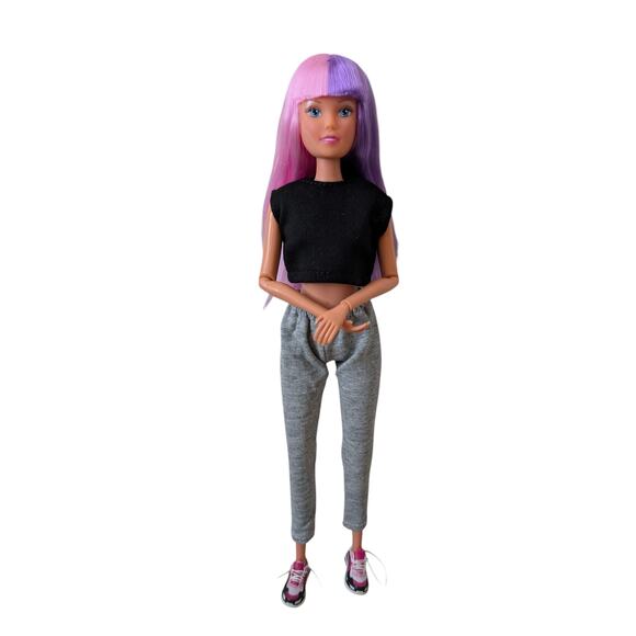 New Steffi Doll Fashion Doll Black Top Gray Sweatpants Mini Brands Sneakers - Picture 2 of 6